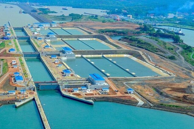 Трамп пригрозил вернуть контроль над Панамским каналом: что происходит