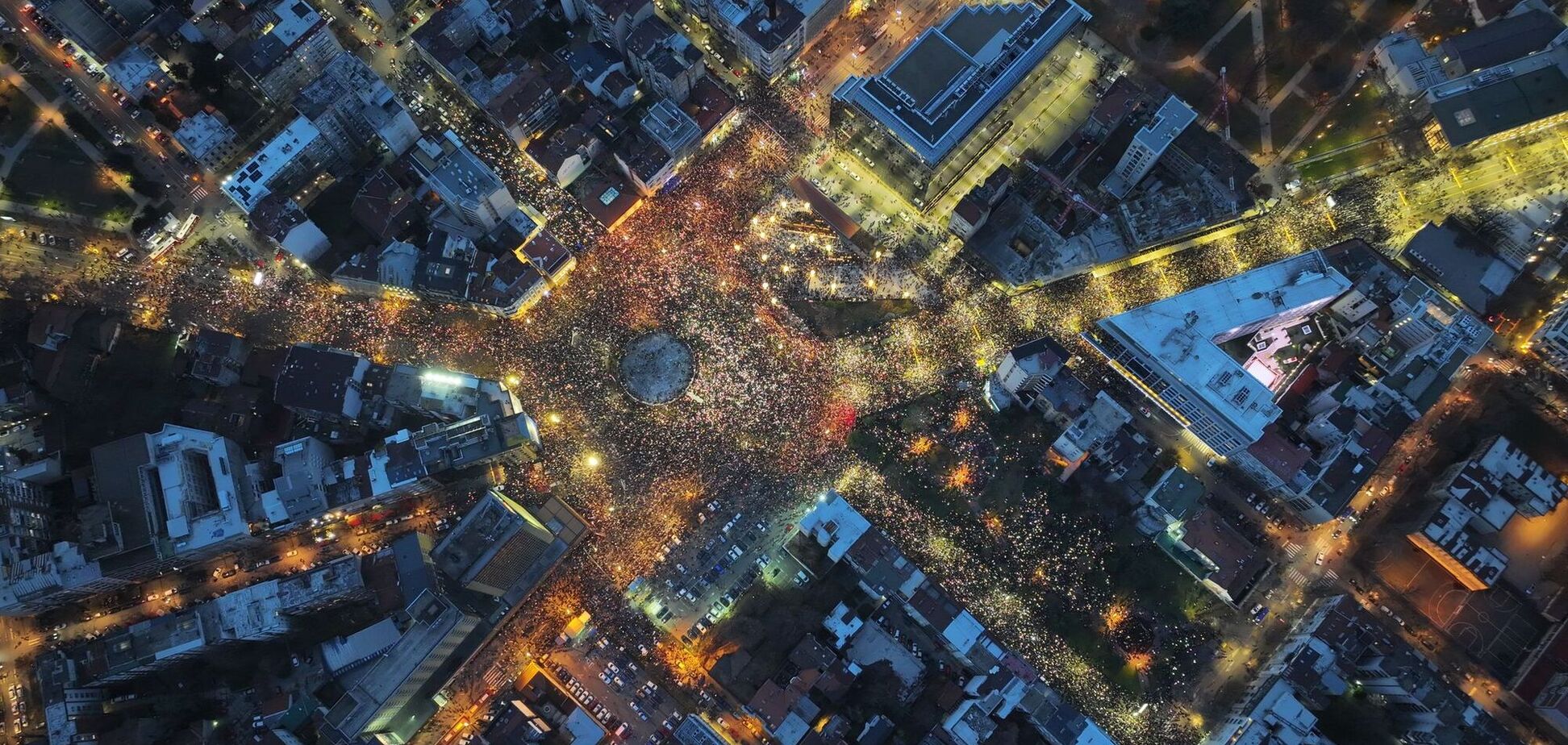 У Белграді студенти вийшли на протест: вимагали покарати винних у трагедії в Новому Саді. Відео