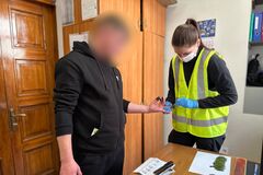 В Одессе с ножом напали на военного: пострадавший в больнице полиция задержала злоумышленника. Видео