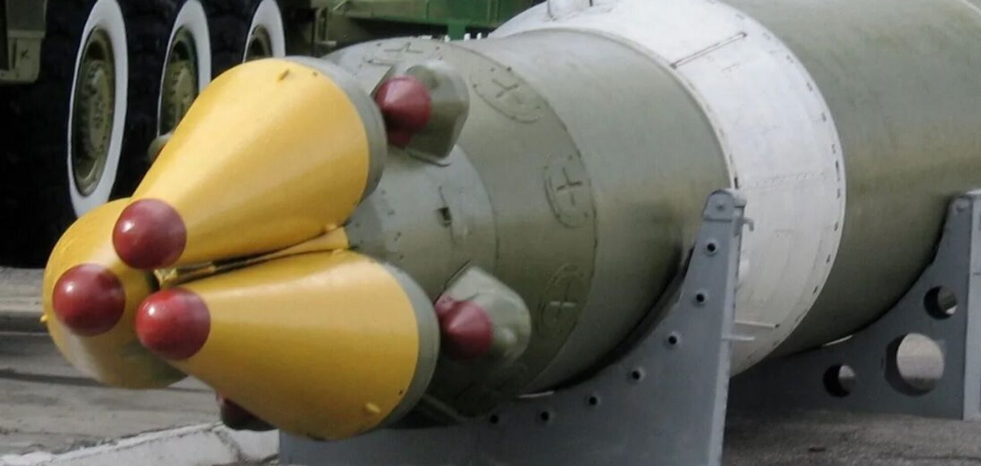 Путин имеет несколько 'Орешников', армагеддона не будет. Интервью с генералом Маломужем