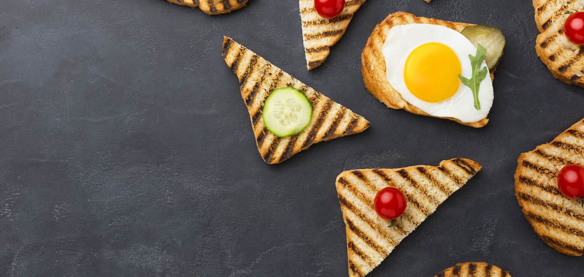 Вкусная и оригинальная закуска из простого тостового хлеба: как сделать