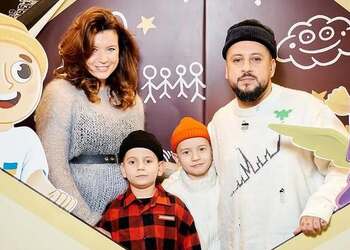 Монатік утретє став батьком і показав перше фото новонародженого сина