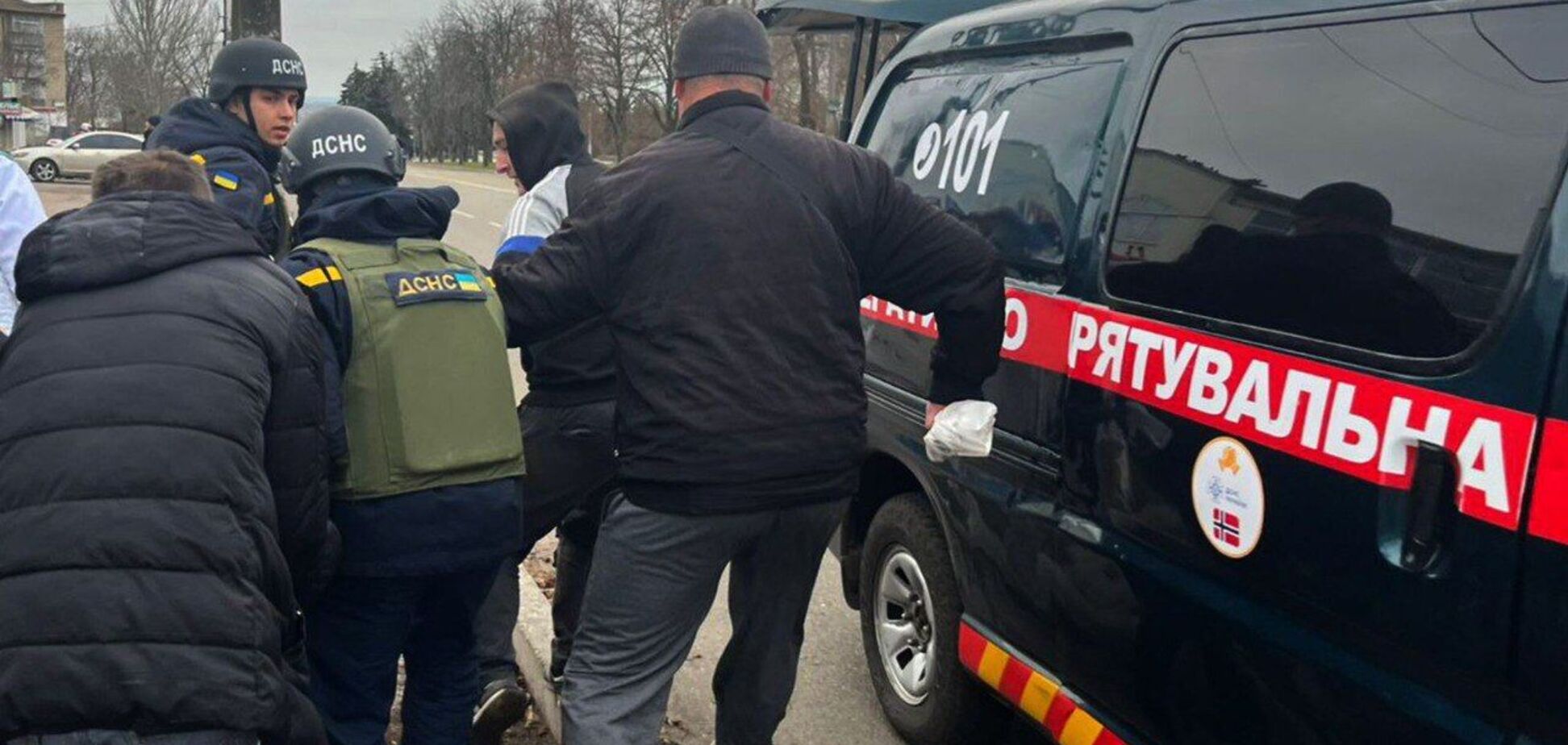 Росія вдарила дроном-камікадзе по ринку Нікополя: кількість постраждалих зросла до восьми. Фото