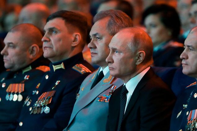 Вокруг Путина летают клинья 'черных лебедей', что грозит ему в 2025 году? Интервью с Ольгой Курносовой