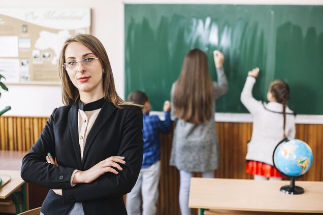 Вчителі в Україні почнуть заробляти більше вже з 1 січня
