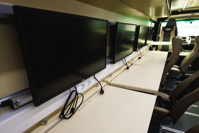 Максимальная автономность, мобильность и защищенность: в Минобороны начали тестировать пункт управления подразделениями БПЛА. Фото