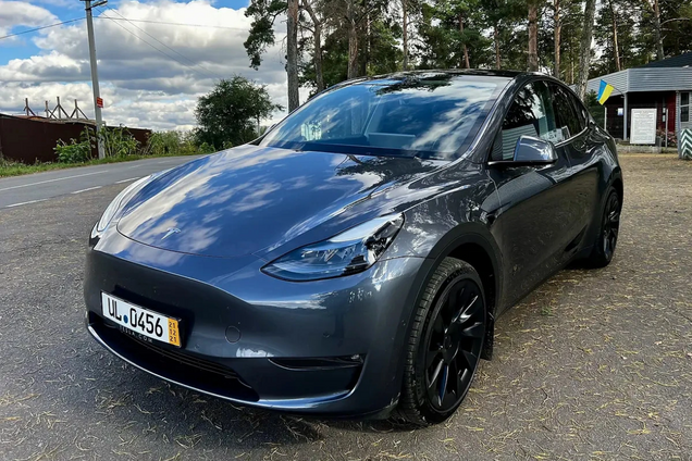 Українці активно купують 'майже нові' автомобілі