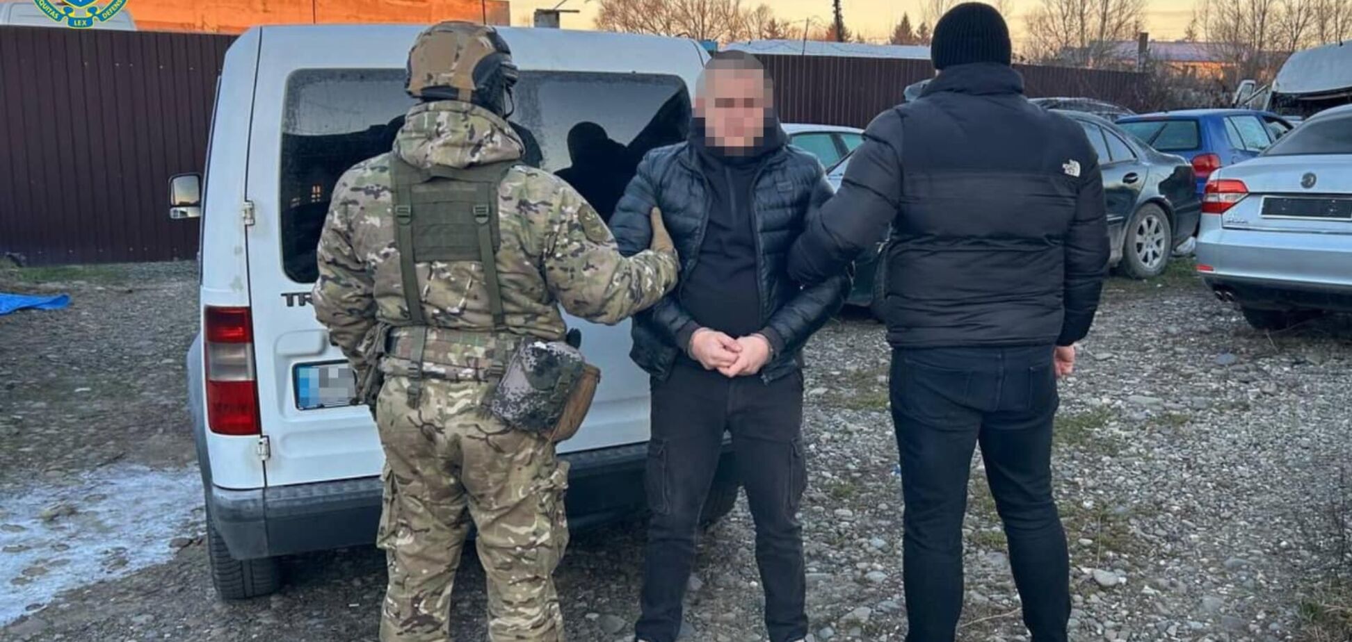 По этому факту пяти подозреваемым было предъявлено обвинение