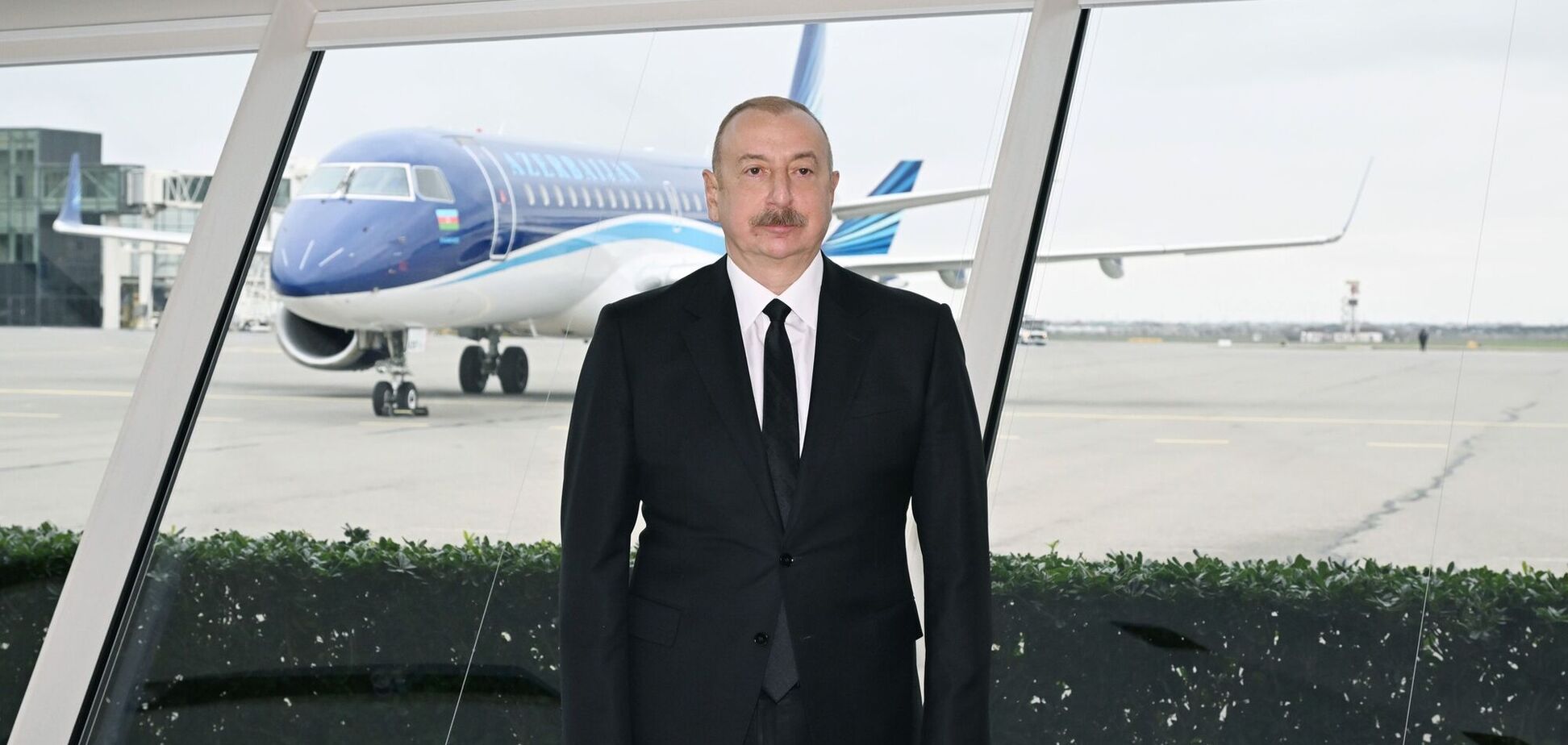 'Никогда не соглашайтесь на оккупацию': президент Азербайджана выразил поддержку Украине. Видео