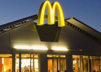 McDonald’s запускає три нові “МакМафіни”