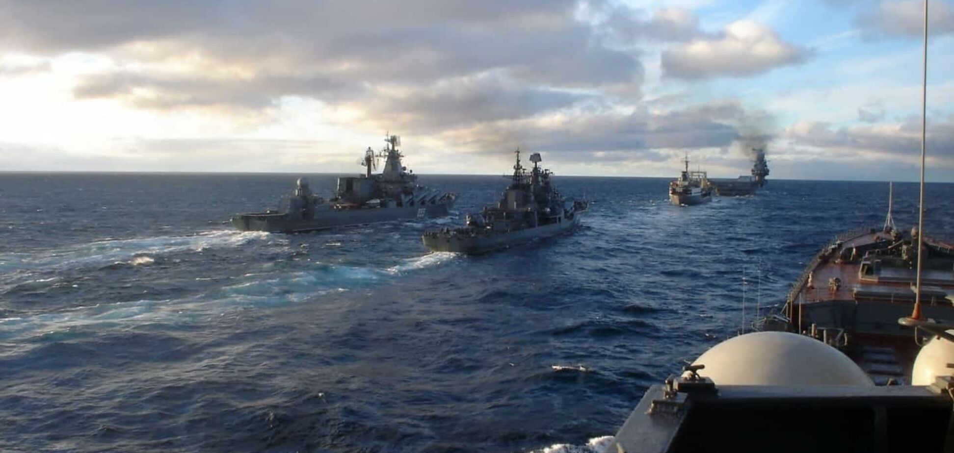 Росія виводить свої кораблі з військово-морської бази у сирійському Тартусі, – OSINT-аналітики