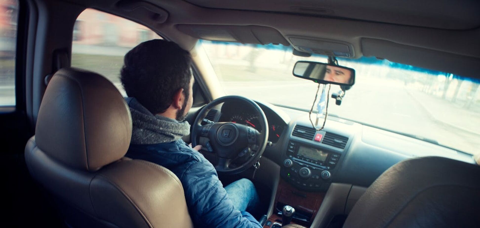 Украинцев могут оставить без выплат в Австрии