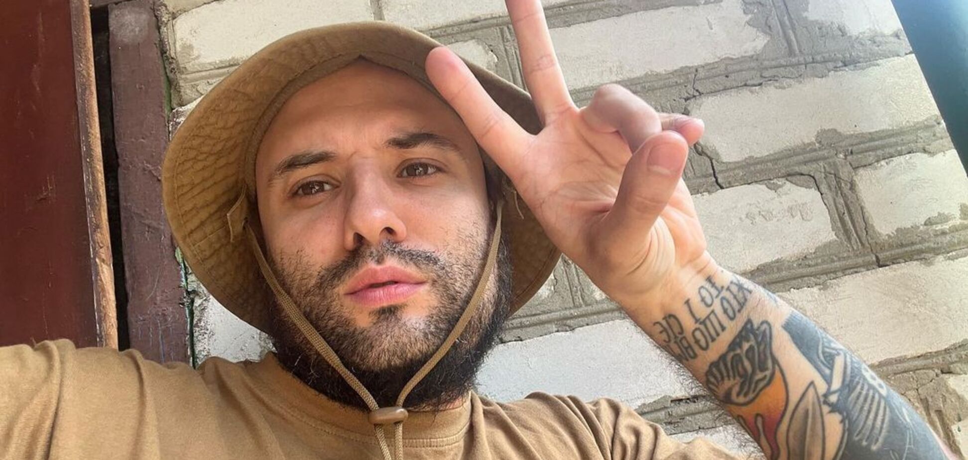 Зірка 'Ліги сміху' Віктор Розовий пригадав момент, коли отримав поранення в голову на фронті, і дивовижний порятунок