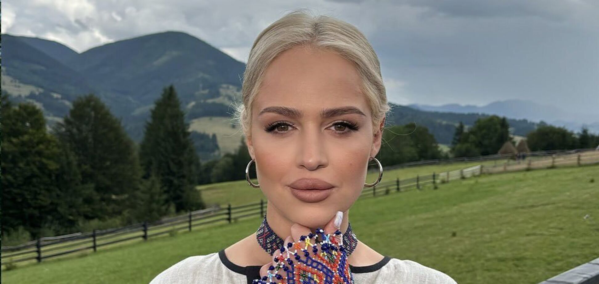 'Став моєю опорю': переможниця 'Холостяка 13' замилувала мережу фото в обіймах із новим бойфрендом після останнього інтерв'ю 'Терена'