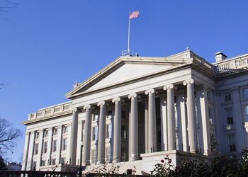 США ввели санкции против Ирана и России за вмешательство в выборы