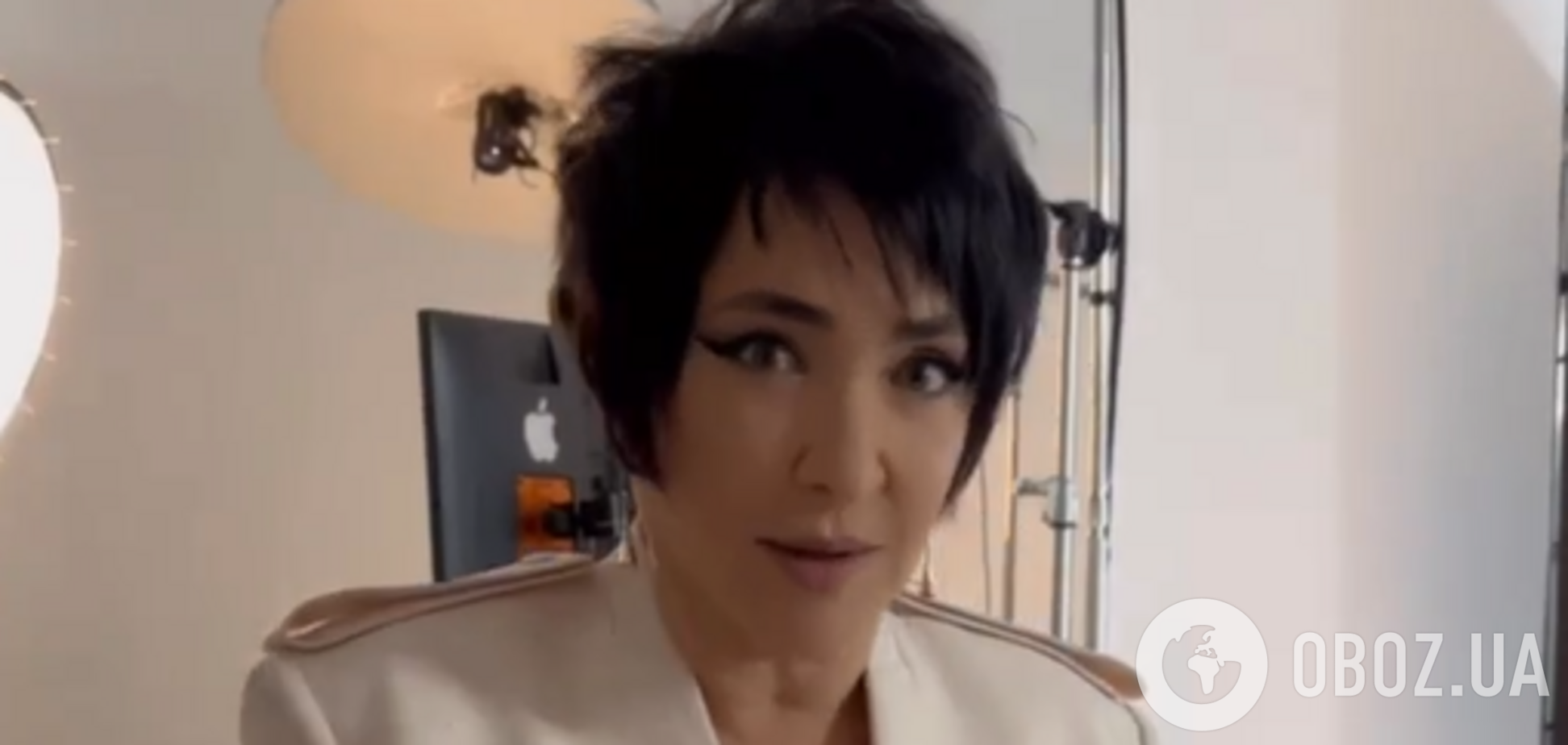 'Слухалка' – це телефон: зрадниця Лоліта хотіла блиснути знанням української мови, але ляпнула дурницю про суржик