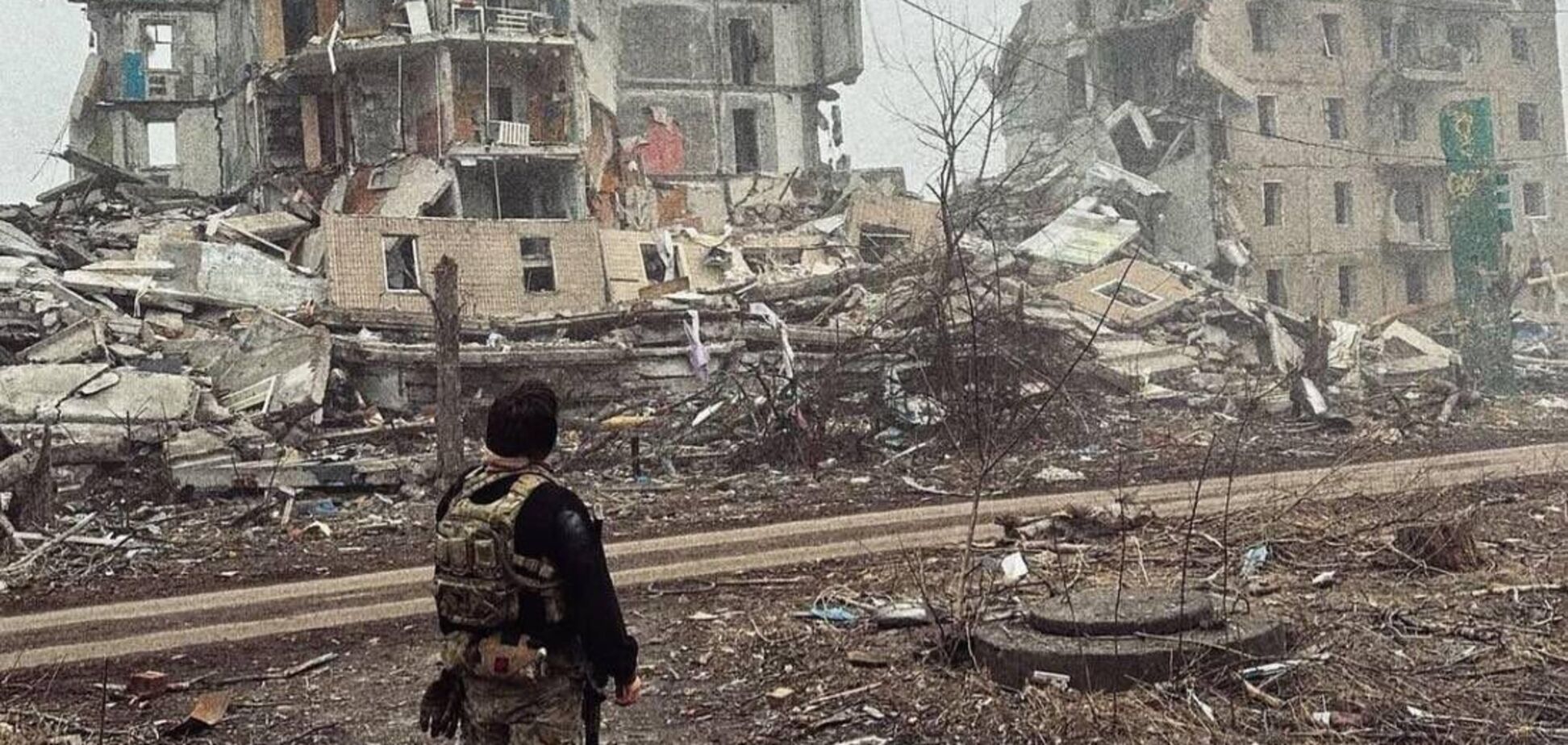 Враг использует все доступные виды оружия: в ВСУ сказали, есть ли угроза окружения Торецка