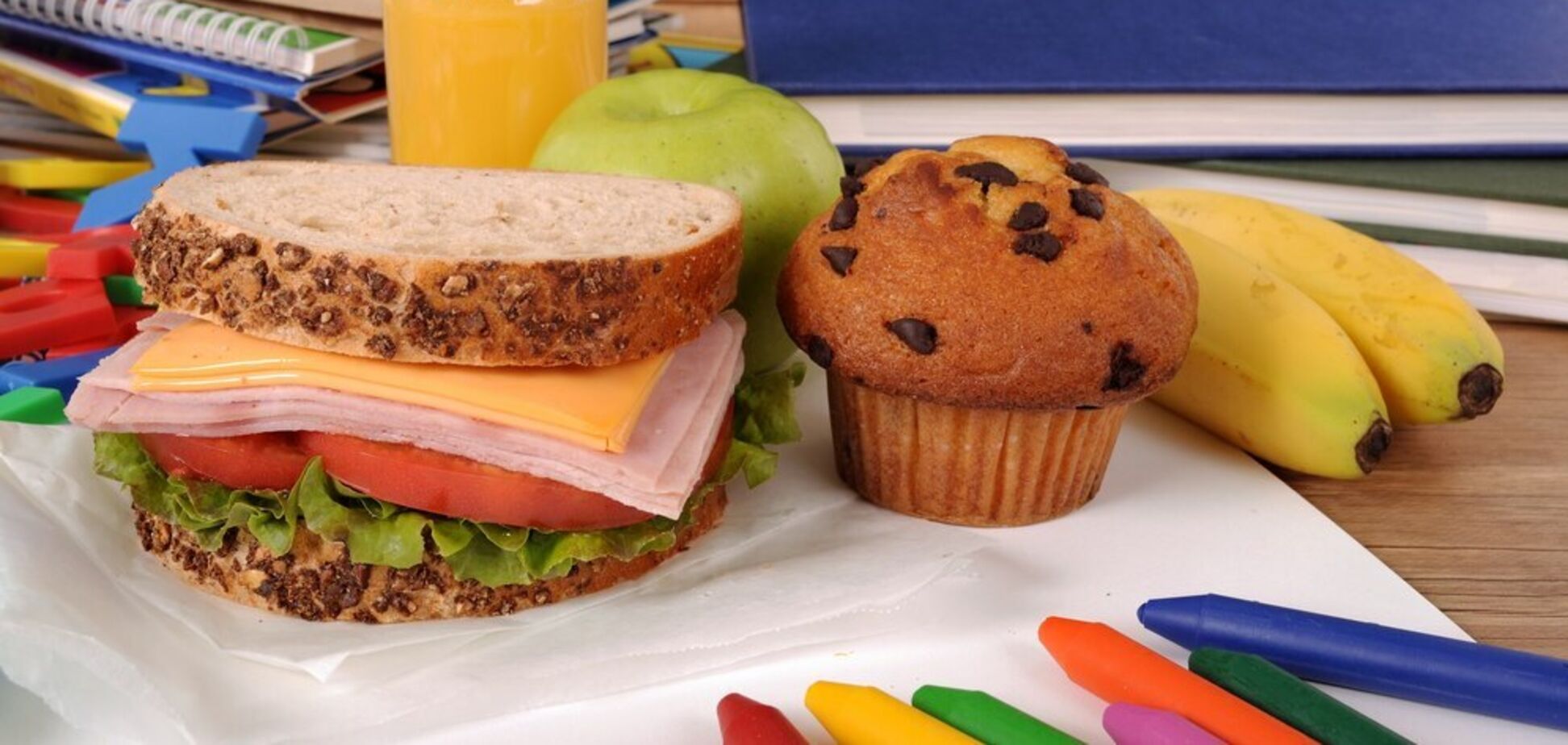 Яким має бути перекус для дитини у школу: 8 ідеальних прикладів