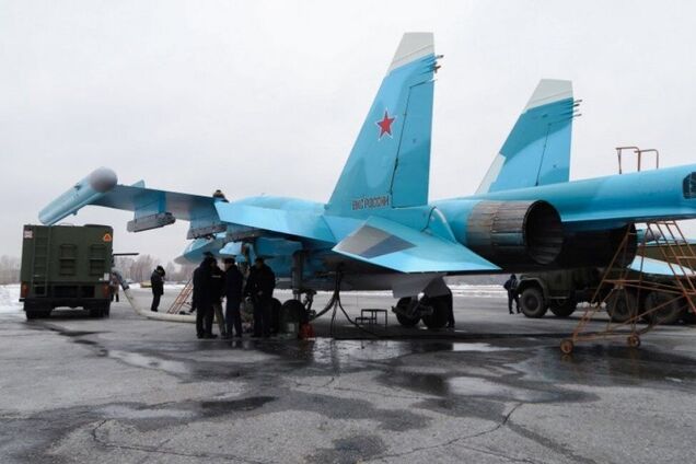 Россия перебросила самолеты Су-34 на авиабазу 'Энгельс', чтобы спрятать их от ATACMS. Фото