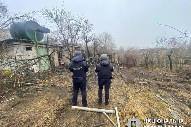 Росіяни атакували дронами Київщину: уламки пошкодили будівлі та теплицю. Фото