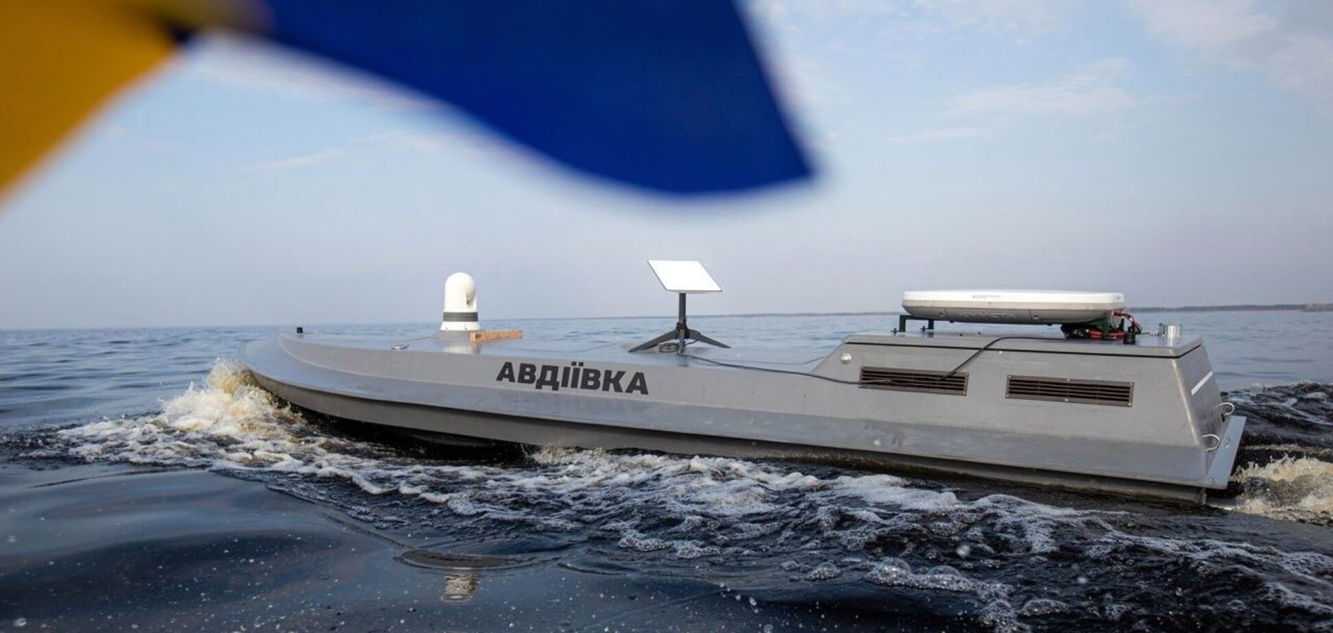 Дроны работали по российским вертолетам и самолетам: в СБУ показали эксклюзивные кадры спецоперации Sea Baby в Керченской бухте. Видео