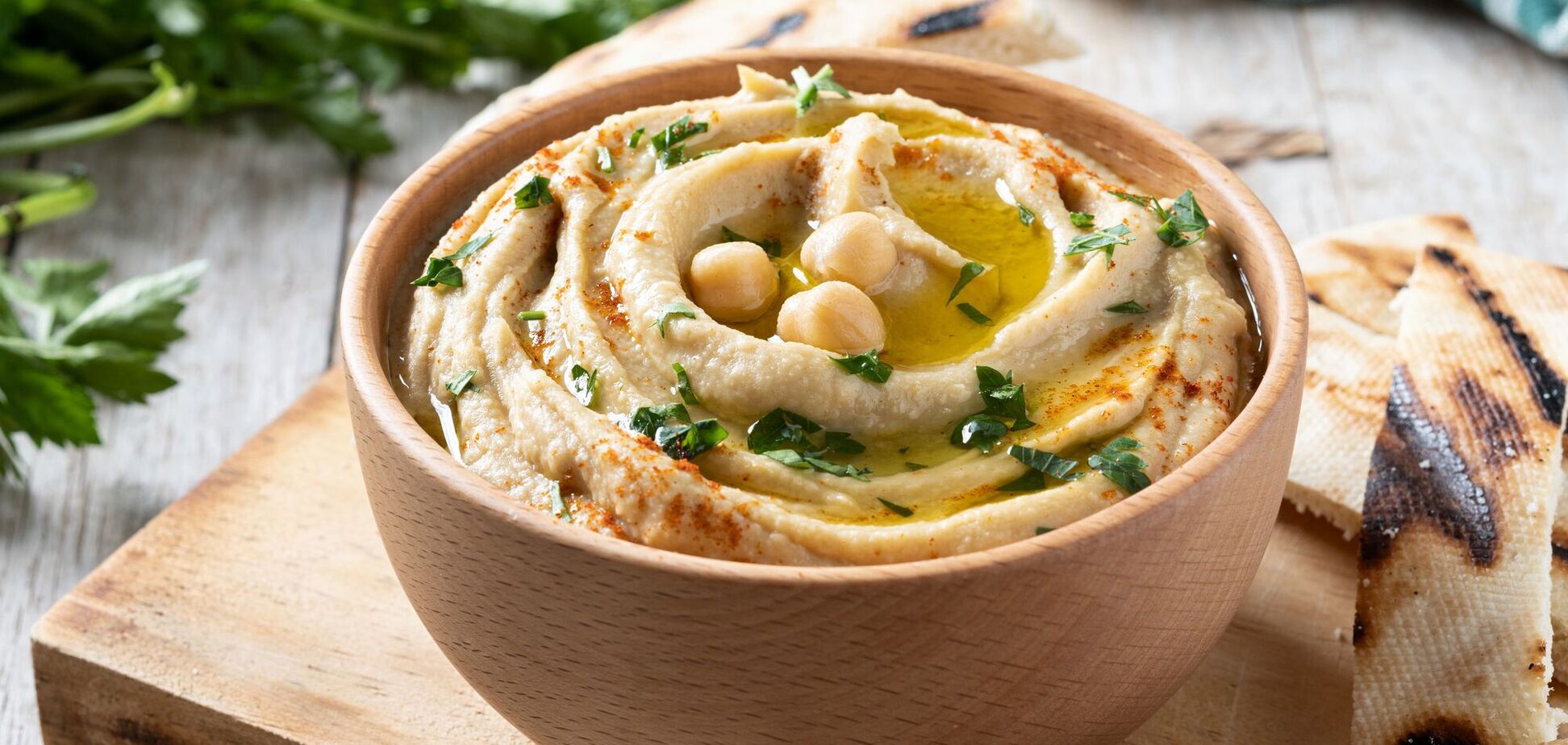 Варто знати міру: як розпізнати, що ви їсте забагато хумусу