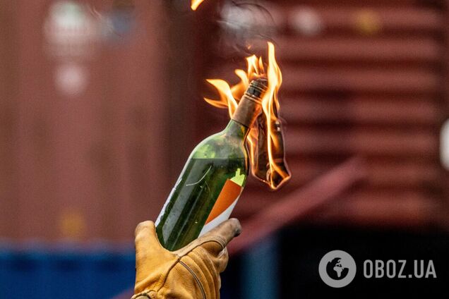 На замовлення ворога підпалили військове авто у Києві: СБУ та Нацполіція затримали двох зловмисників. Фото й відео