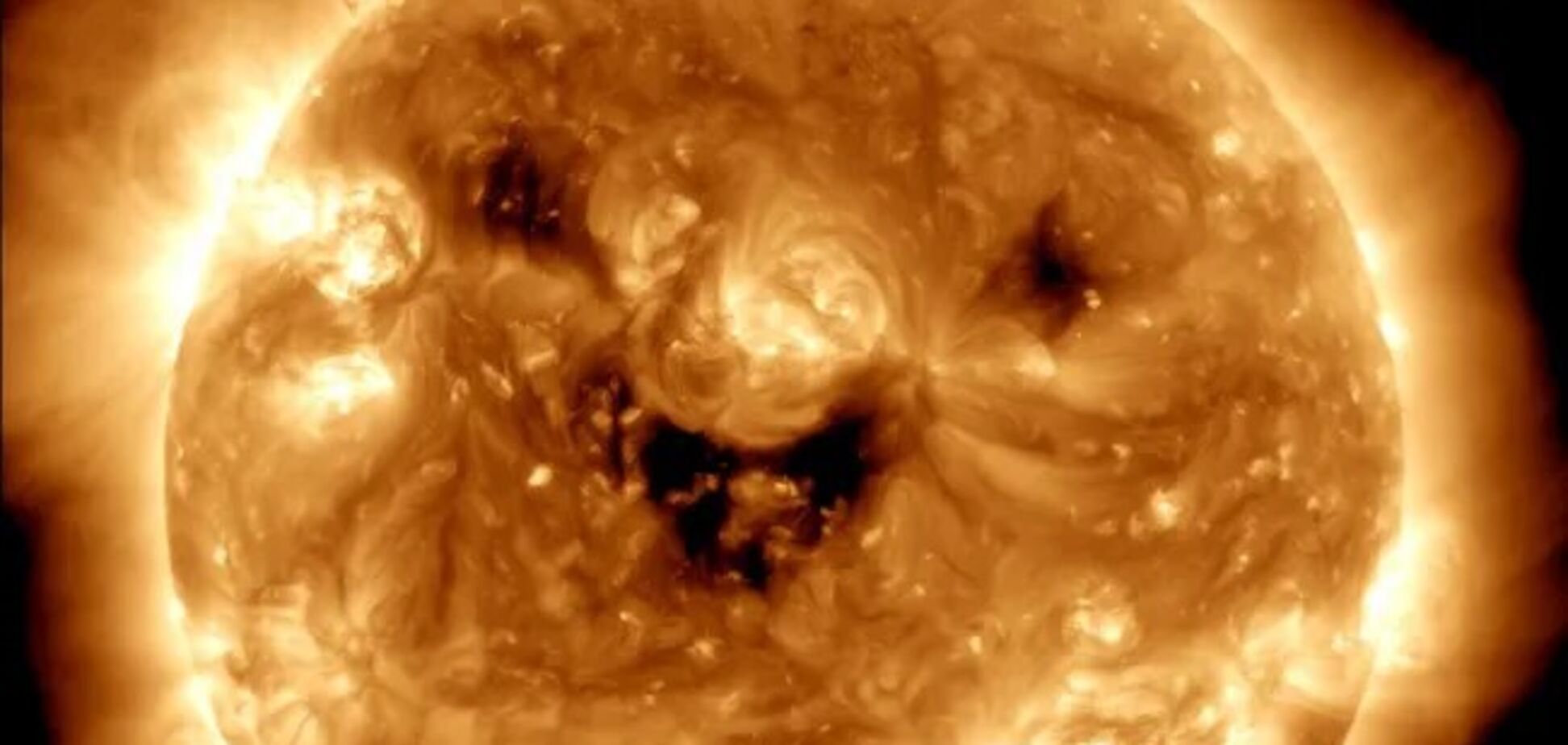 'Мы приближаемся к 'зоне боевых действий': физики предупредили о пике активности Солнца, что приведет к катастрофе спутников