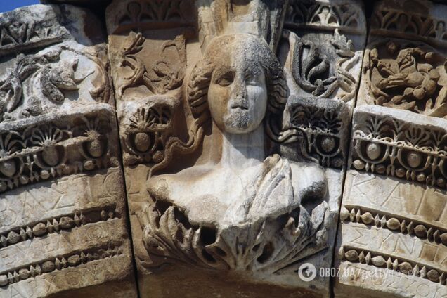 В Болгарии нашли голову статуи богини удачи. Фото и видео