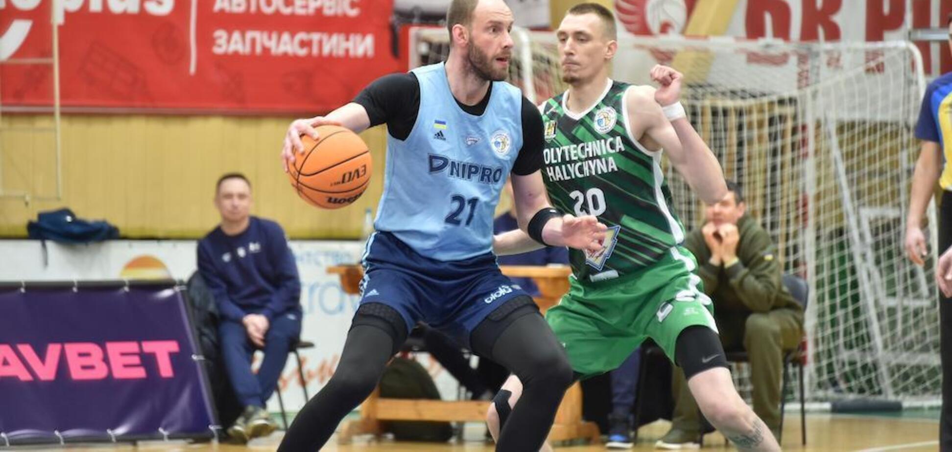 'Днепр' добыл разгромную победу в Суперлиге Favbet