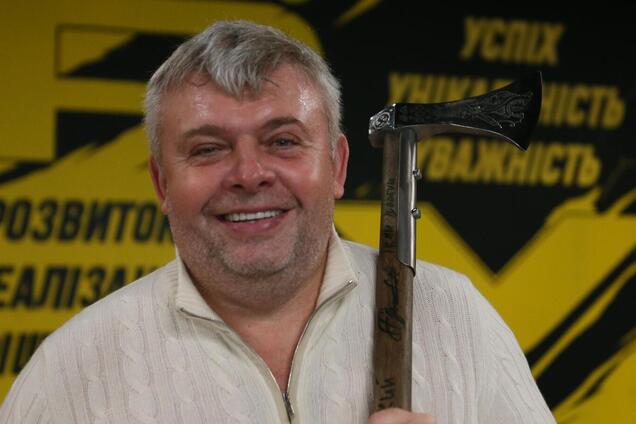 Григорий Козловский получил награду от Валерия Залужного