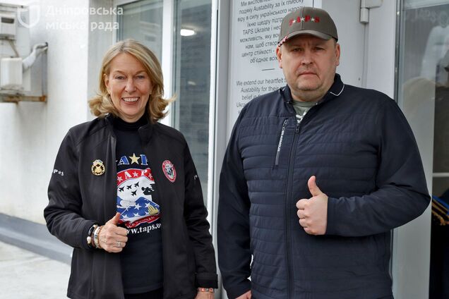 'Наші стосунки міцніші, ніж будь-коли до цього': президентка міжнародної організації допомоги сімʼям загиблих воїнів Керролл про зустріч з мером Дніпра Філатовим