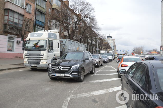 В Киеве утренние пробки осложнили движение транспорта