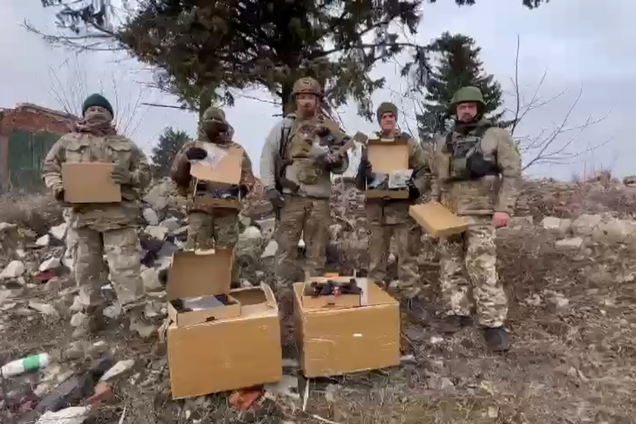Бойцы 23-го отдельного батальона спецназначения получили FPV-дроны от Кличко