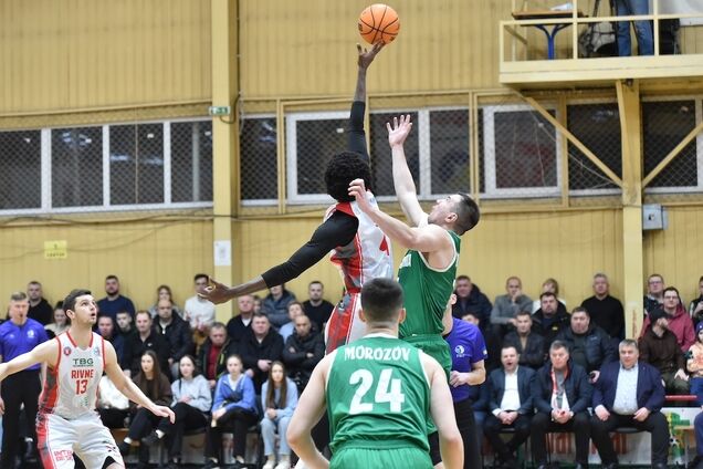 'Рівне' в центральному матчі дня Суперліги Favbet перемогло 'Запоріжжя'