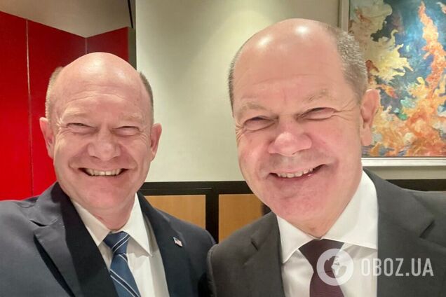 'Кто есть кто?' Шольц встретился со своим 'двойником' из Конгресса США. Фото политиков