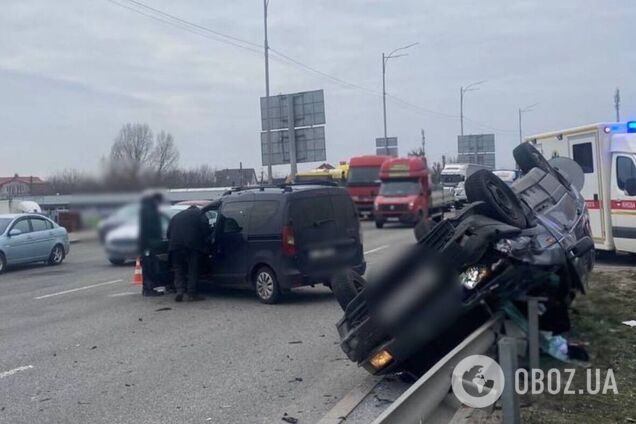 Обставини та причини автопригоди встановлять правоохоронці