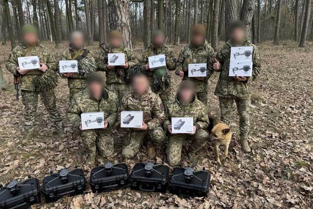 Штурмовики получили 15 'мавиков' от Favbet Foundation