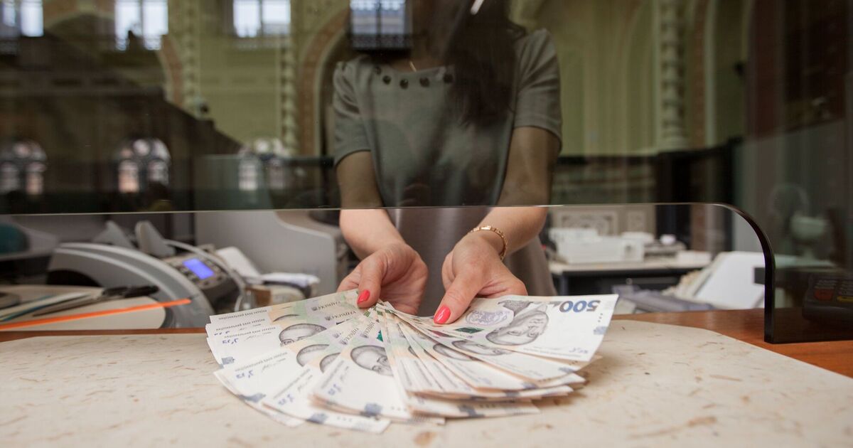 Вчителям в Україні готові платити понад 40 тисяч: який предмет потрібно викладати