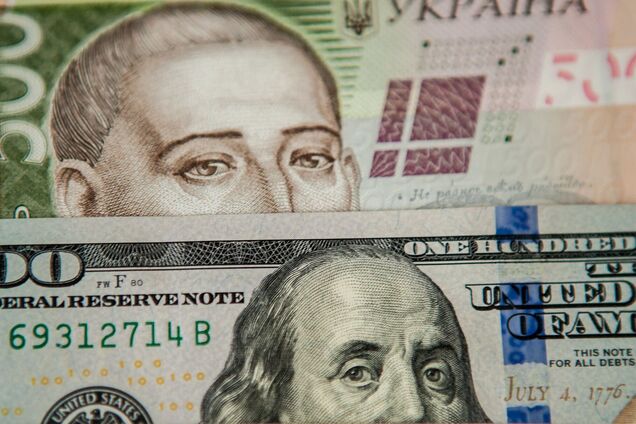 В Украине готовятся переписывать курс доллара