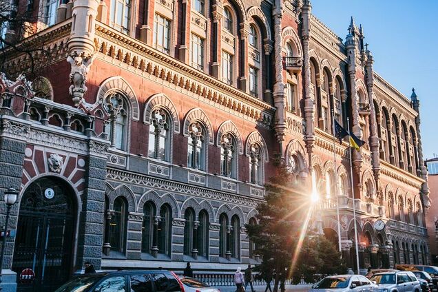 Що буде з економікою України