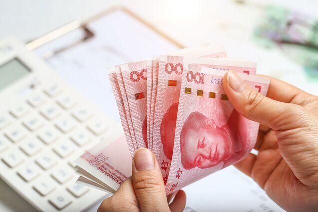 Банки КНР обмежують платежі клієнтів із Росії