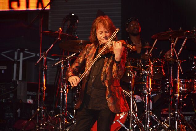 Всесвітньо відомий скрипаль з України Василь Попадюк зізнався, як йому вдалося потрапити до США без документів. Ексклюзив