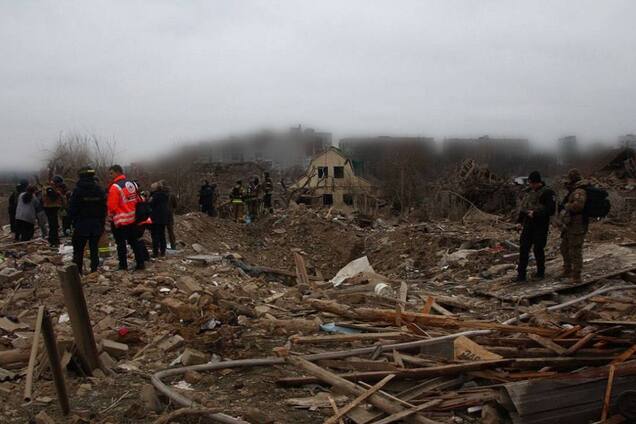 Отключения света, перебои с водой и задержки транспорта: какова ситуация в регионах Украины после самой масштабной атаки РФ на энергетику за последнее время