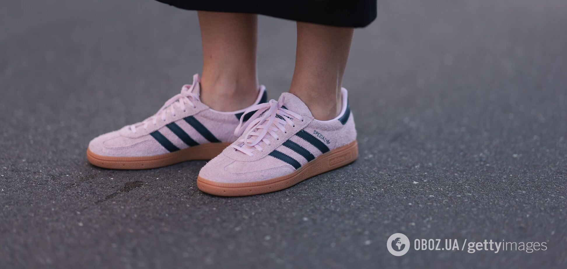 Цвет настроения – яркий. Джиджи Хадид, Дженнифер Гарнер и другие звезды засветили трендовые кроссовки весны 2024