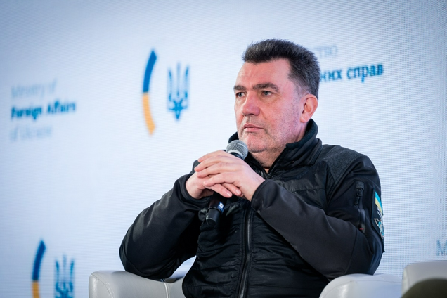 Хочуть звинуватити Україну: російські пропагандисти запустили діпфейк із Даніловим. Відео