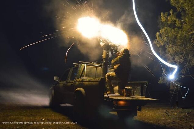 Появились фото и видео ночной охоты защитников Украины на вражеские 'Шахеды'