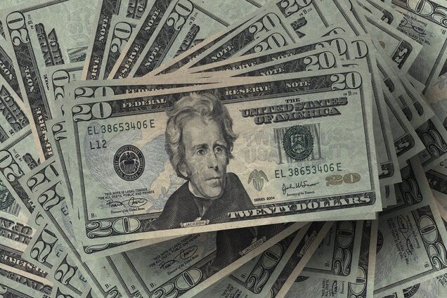 Украинские обменники отказались удерживать курс доллара