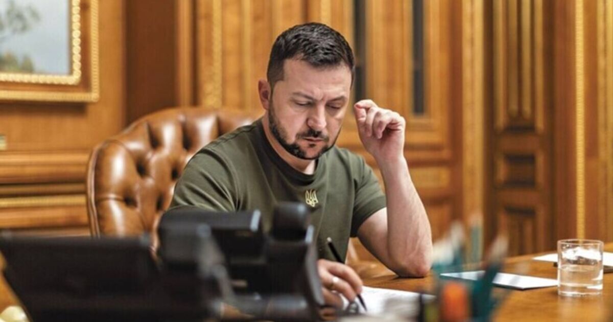 Зеленський звільнив командувача Сил підтримки ЗСУ і призначив його на нову посаду: що відбувається