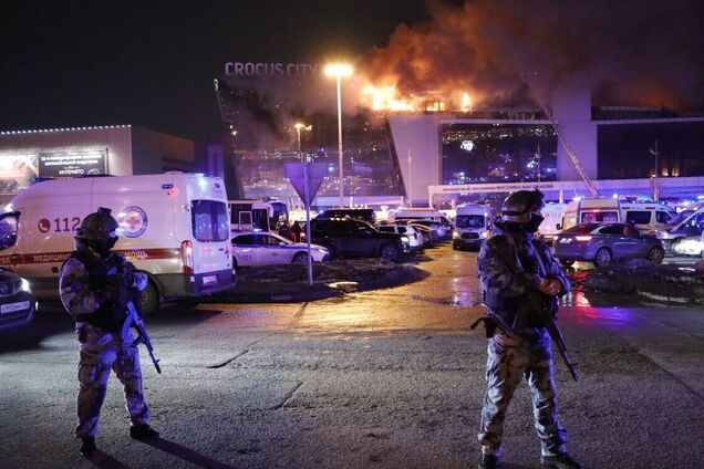 Драка террористов: почему ИГИЛ воюет против России и нужно ли бояться его атак Западу и Украине